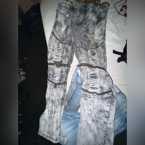 Rue21 Gray Distressed Corduroy Pants